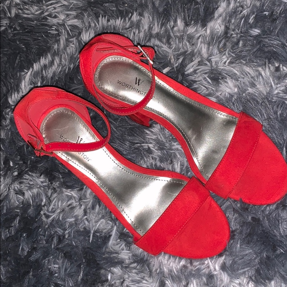 Red block  heels 👠